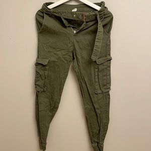 Woman’s cargo pants